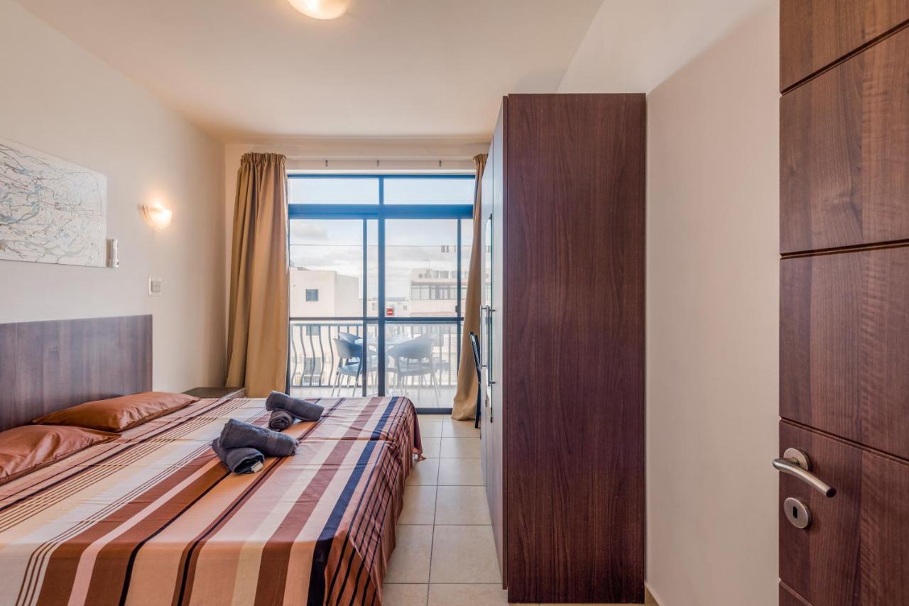 Seashells Apartments With Terrace, Just Off The Seafront In Bugibba - By Getawaysmalta St. Paul's Bay Exterior foto
