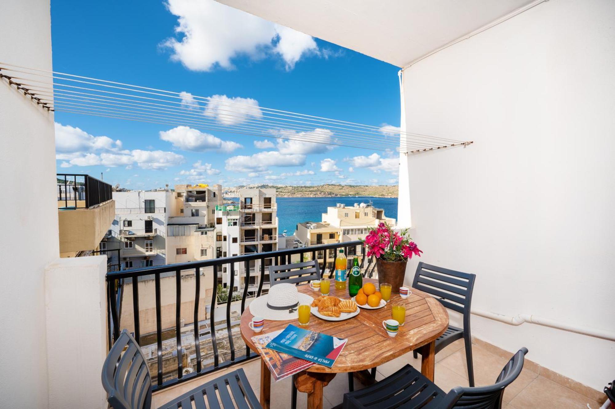 Seashells Apartments With Terrace, Just Off The Seafront In Bugibba - By Getawaysmalta St. Paul's Bay Exterior foto
